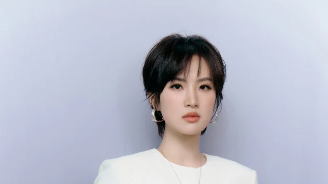 姚安娜真名曝光热搜配图